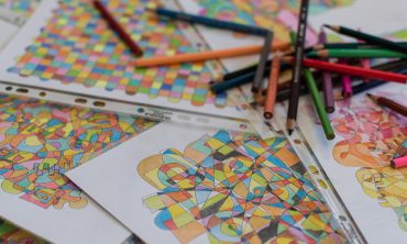 Intervju | Fraktalna risba kot terapevtska metoda