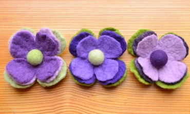 Polsteni volneni cvetovi za Materinski dan z Matejo Kuhar